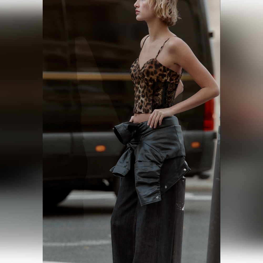 Zara Leopard Print Top - Picture 2 of 6